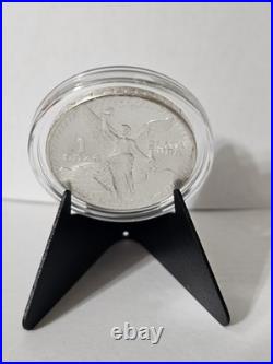 1982 MEXICO 1oz SILVER FIRST YEAR LIBERTAD BRILLIANT UNCIRCULATED QUALITY