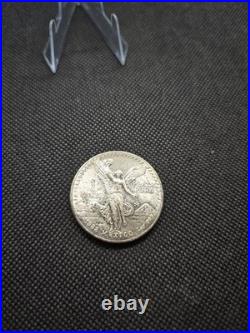 1982 Mexican Silver Libertad 1 oz Mexico 1 onza Plata Pura Coin As Shown. Nice