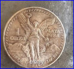 1985 Mo Mexico Libertad Onza 1 oz. 999 Silver -with slight rainbow toning