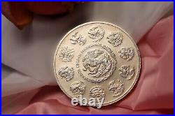 5oz 2001 Mexican Libertad. 999 Fine Silver Coin. Beautiful Coin